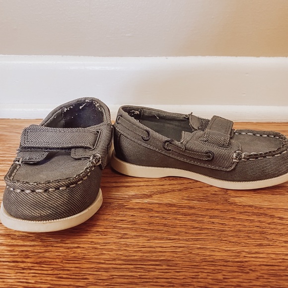 Oshkosh Toddler Loafers size 7 - Picture 1 of 5